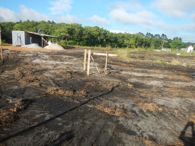 20150219 Fazenda Obras Construção Galpão Fitotecnia preparo 003.jpg