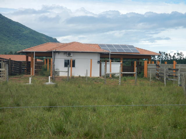20150309 Fazenda Captação Solar fotovoltaica Centro de Manejo.jpg