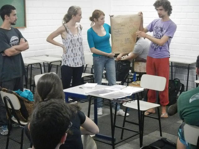 20150916 Permacultura CFH Aula funções metodologia design 003.jpg