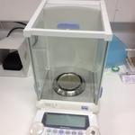 01.09.0374.04 - NUBIOCEL - Balança Analítica - Suporte para Sistema de Aquisição de dados