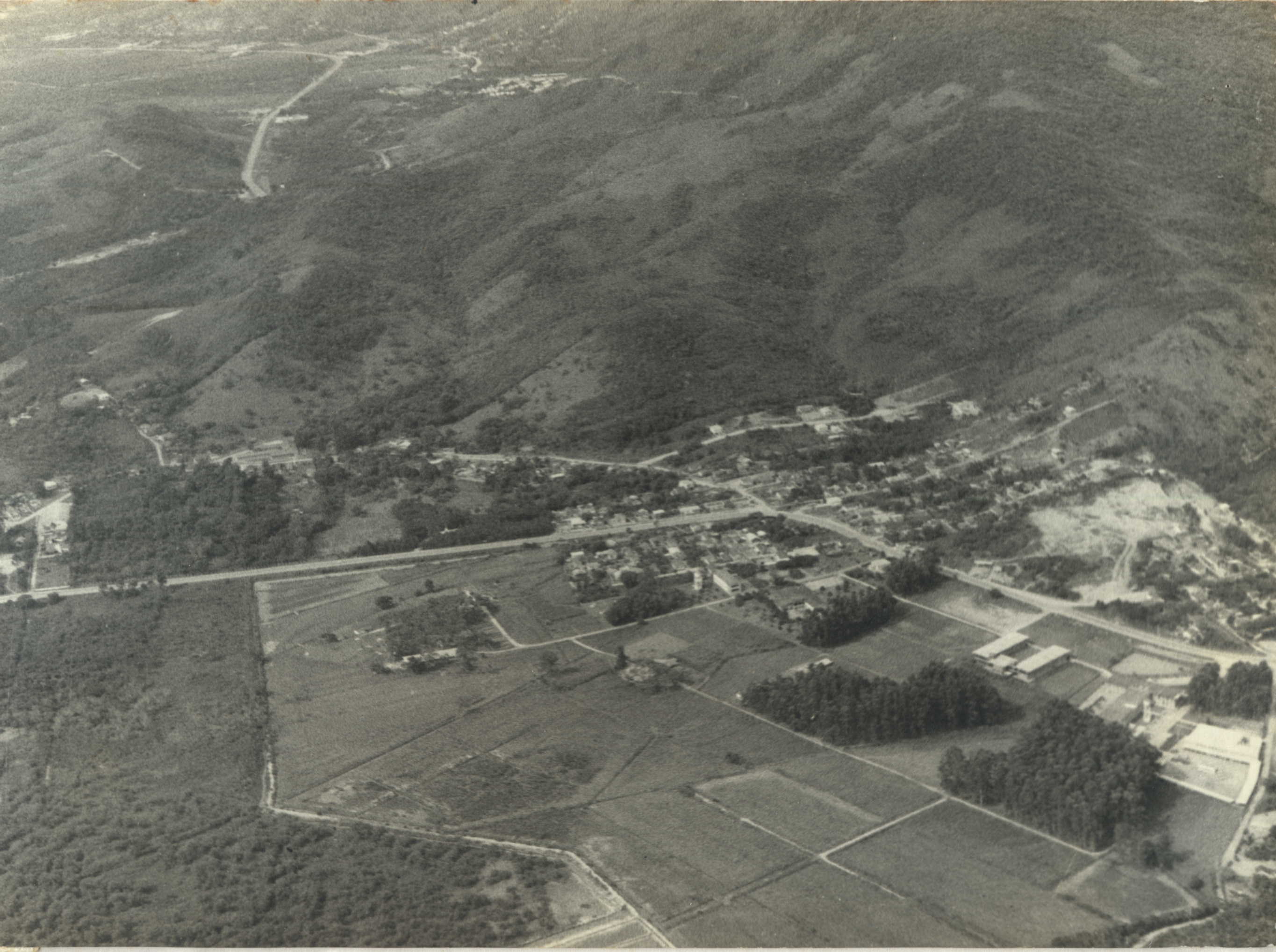 Vista Aérea - Centro de Ciências Agrárias - Itacorubi - 1979 (03)