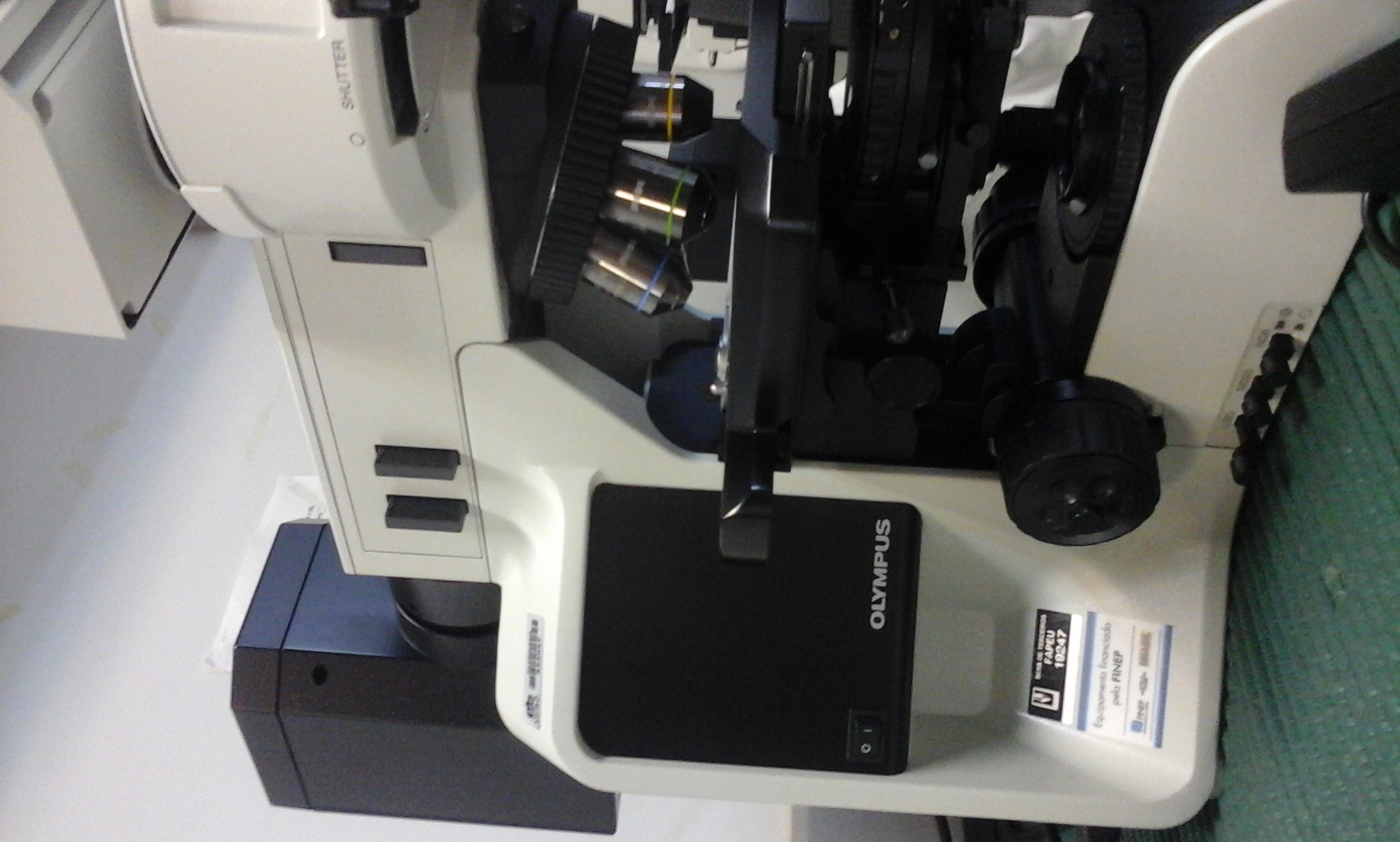 01.12.0269.01 - AMBIOTEC - Sistema de microscopia (invertido, de fluorescência e lupa) c acessórios e captura de imagem 3