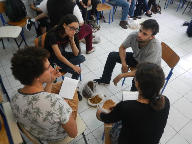 20170418 Permacultura Aula Solos 001.jpg