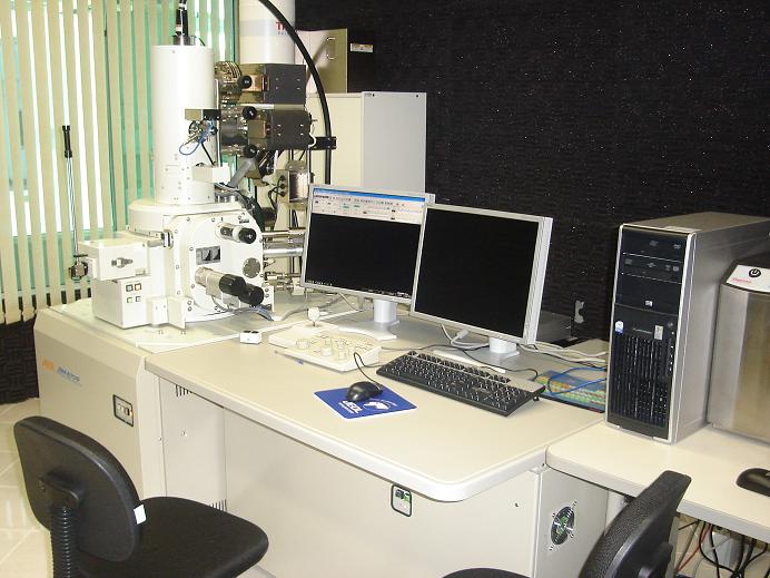 01.10.0603.00 - CM-LCME - Acessórios para microscópio elet. de varredura - JSM-6701F