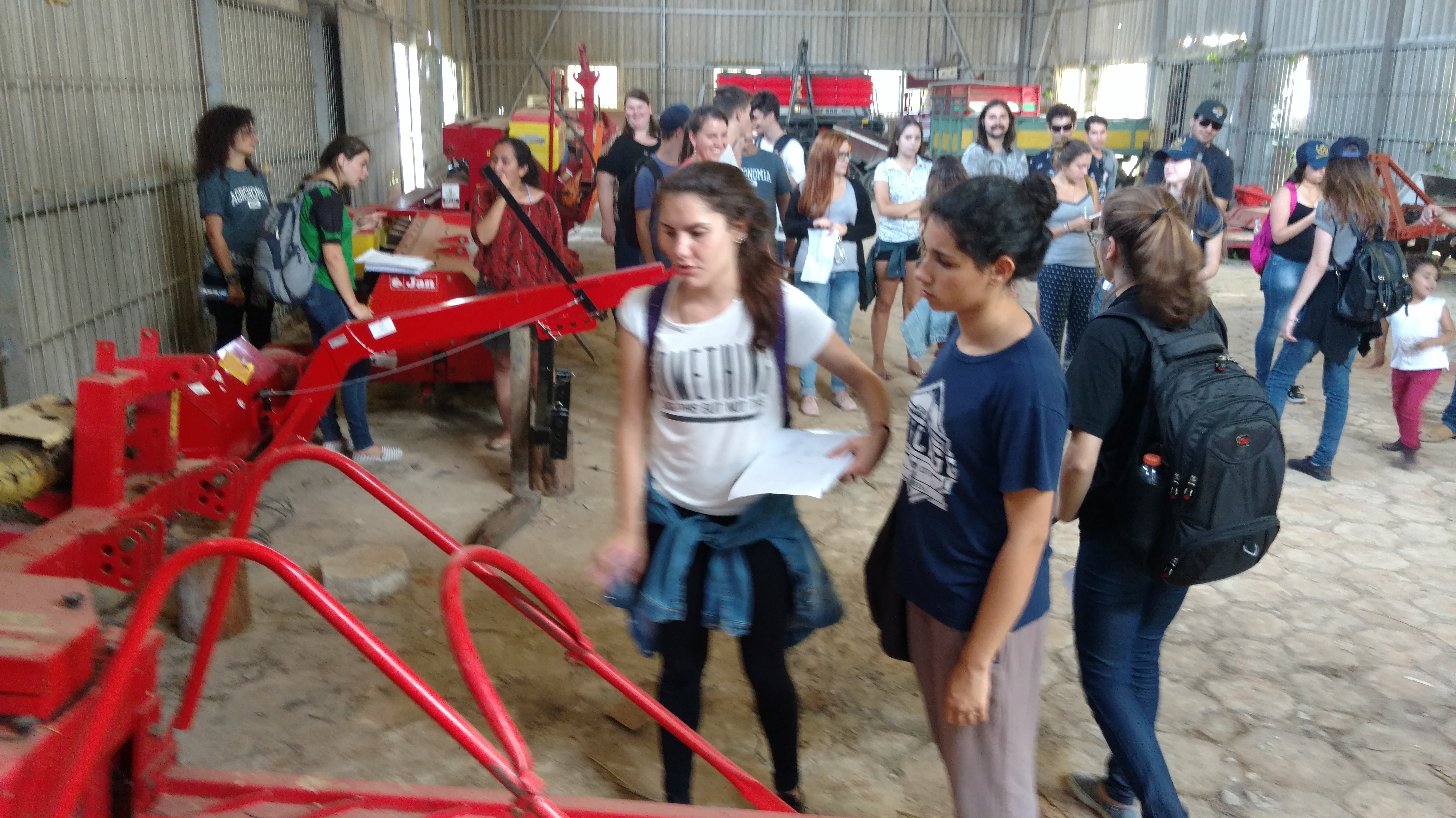 20171106 Fazenda Aula introdução à agronomia Mecanização implementos agrícolas (2).jpg