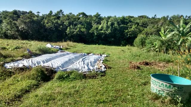 20180522 Fazenda Agroecologia Bokashi coberto compostagem