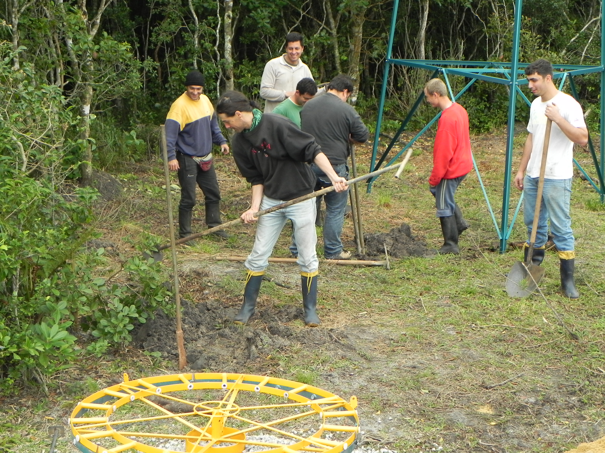 20100723 Fazenda instalação catavento 005.jpg