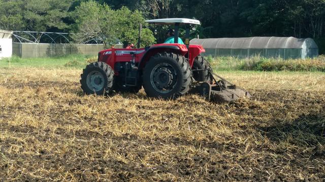 20181001 Fazenda Mecanização Preparo do solo Rotativa (3)