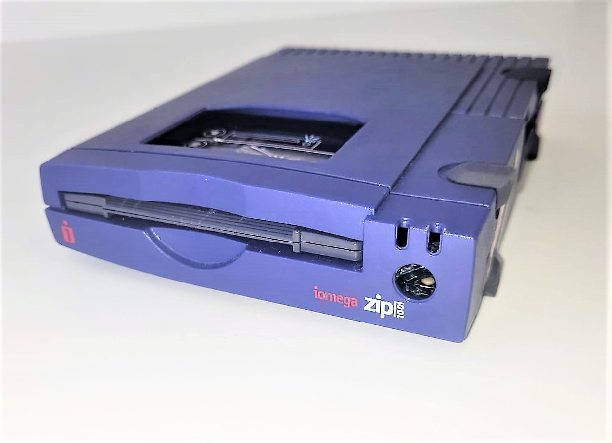 ZIP DRIVE EXTERNO (1997)