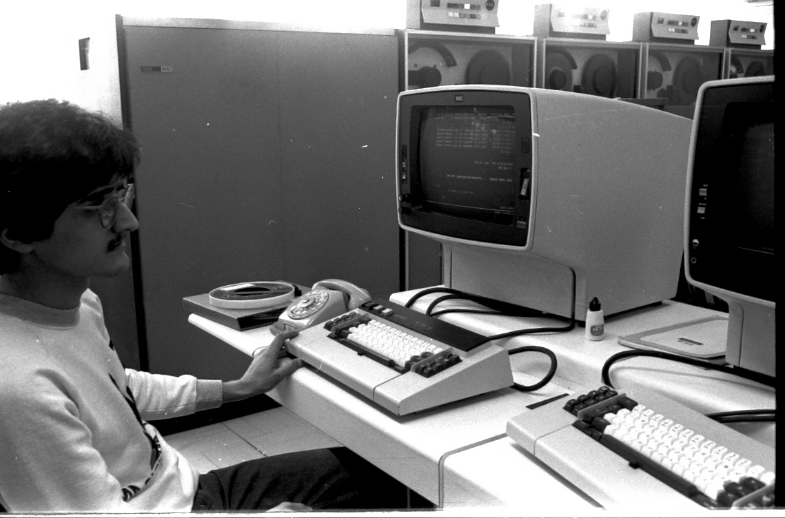 Computadores da UFSC no CTC (1983)