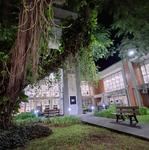 [05.009] Título: BU à noite | Autor: Wagner Arratia | Local: Biblioteca Central, UFSC