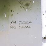 [25.109] Título: da terra para a terra | Autor: Heloisa Barni | Local: Pixo em parede do CFM