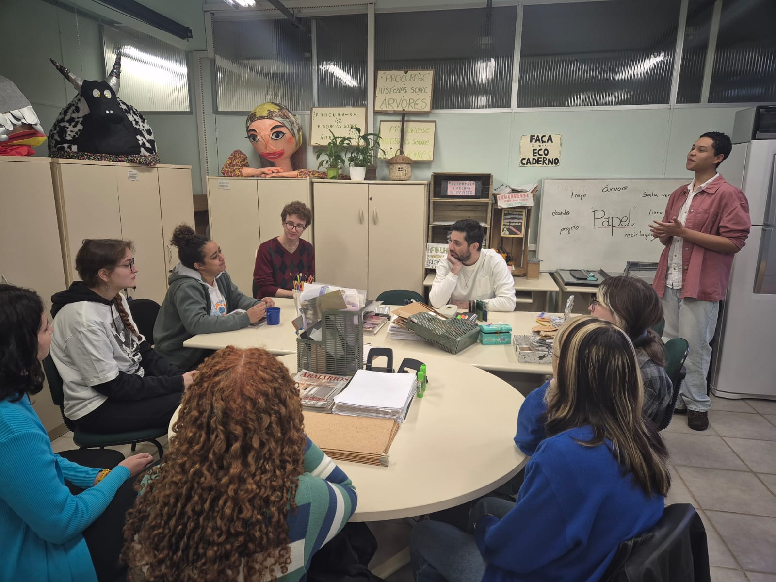 Semana de acolhimento à comunidade: oficina de ecocaderno