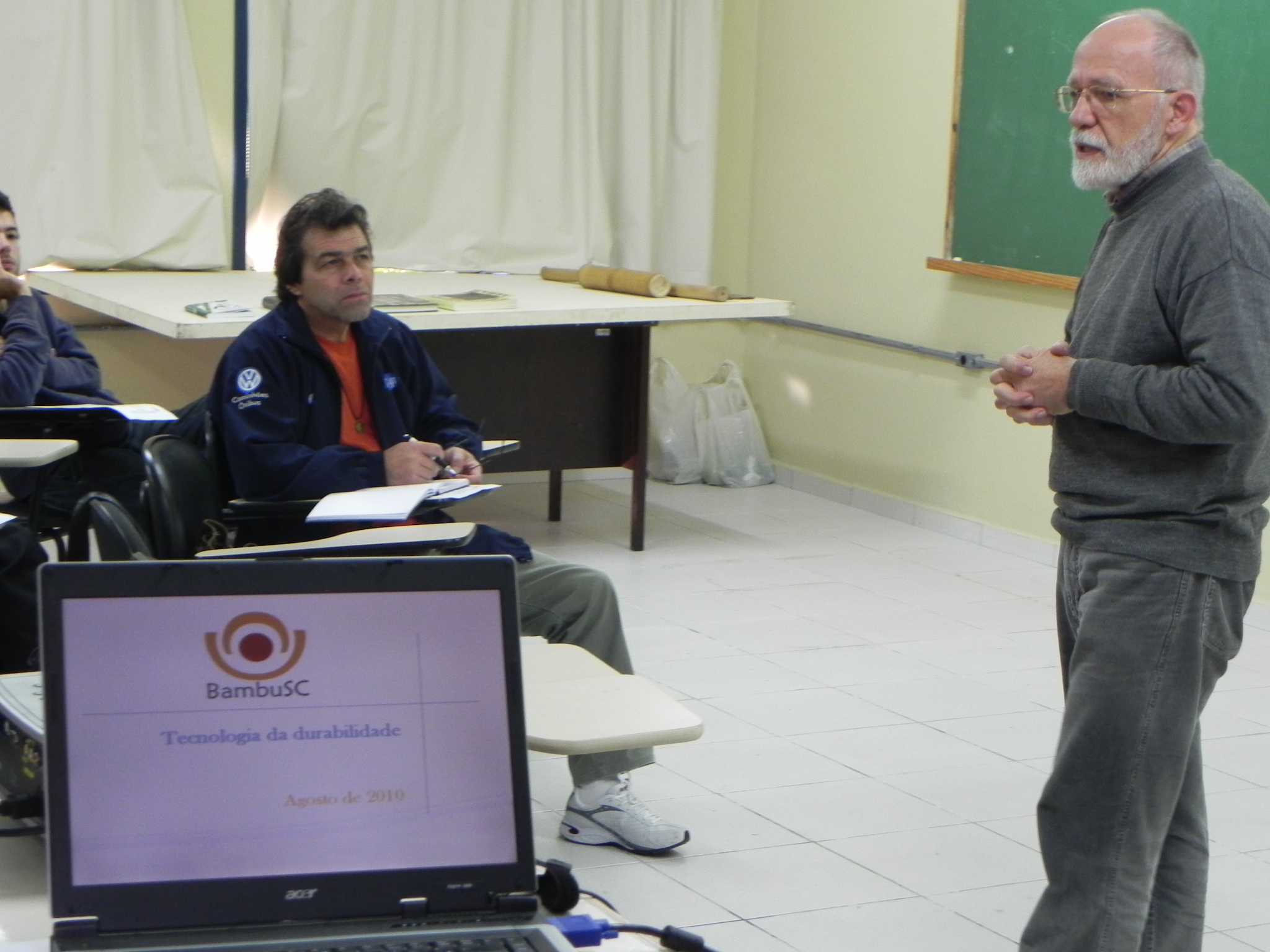 20100814 Fazenda Curso Tratamento Bambu 003.jpg