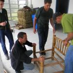 20120929 Fazenda Curso construção de móveis com bambu BambuSC 038.jpg