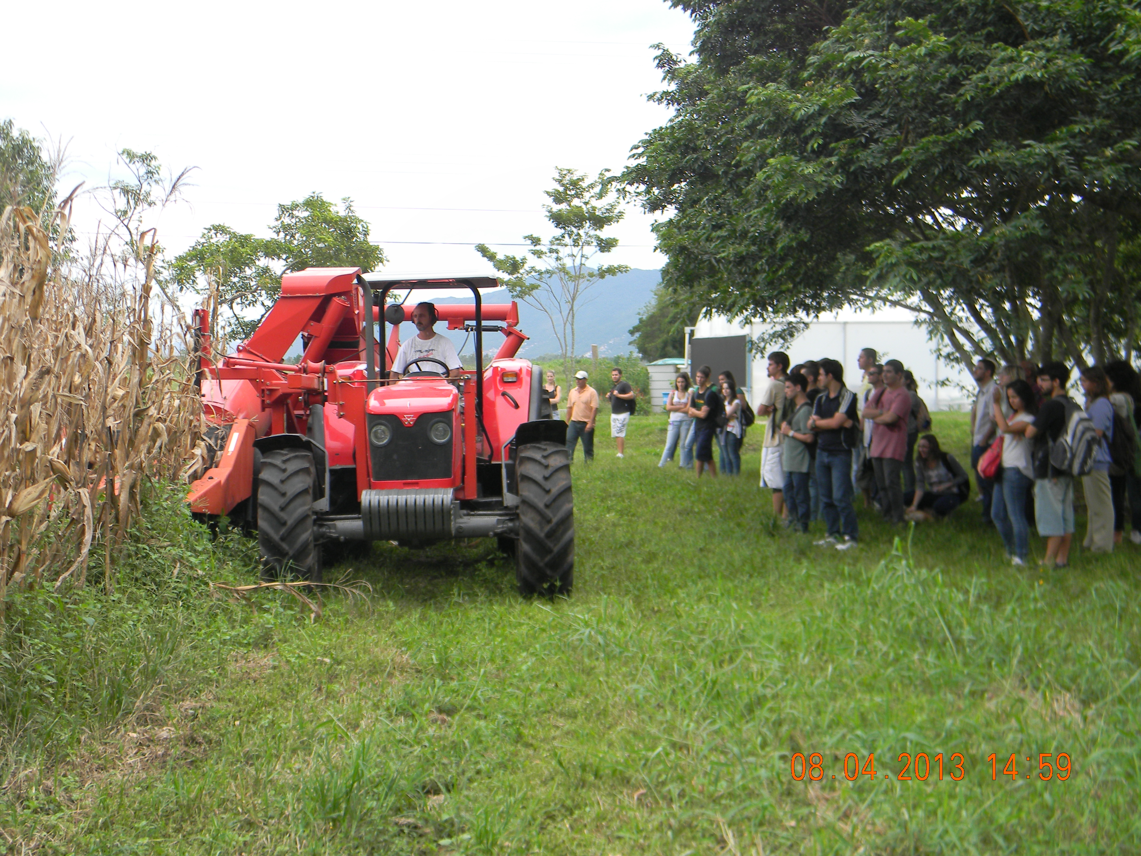 20130408 Fazenda Aula Introdução à Agronomia 013.jpg