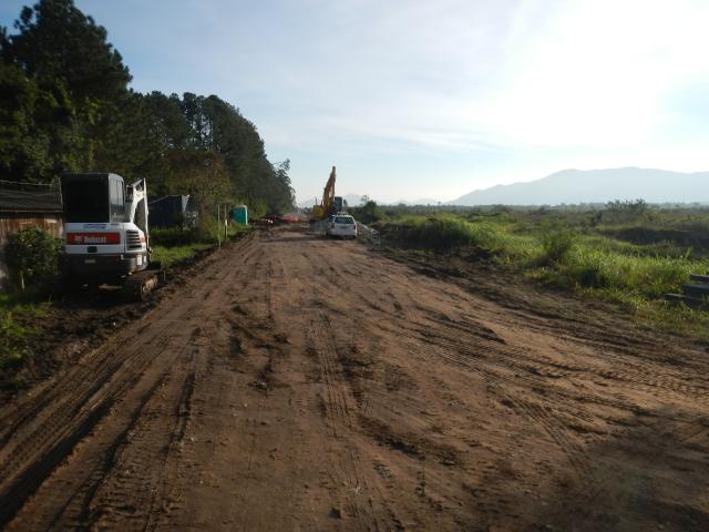 20130712 Fazenda Obras Infraero cascalho p Estrada da Fazenda 001.jpg
