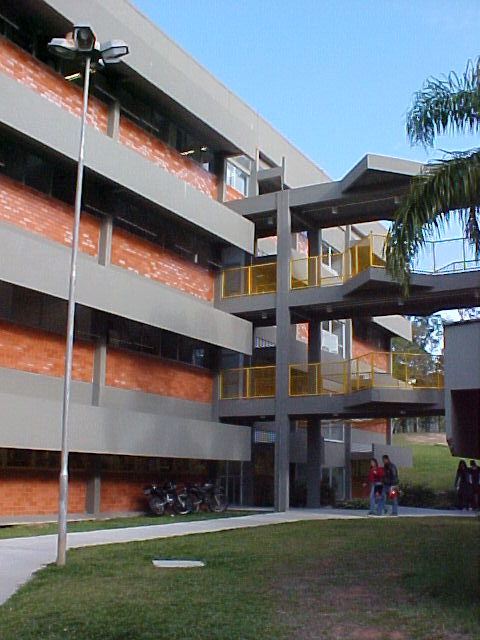 Vista externa Bloco D do Centro de Filosofia e Ciências Humanas - 2.jpg