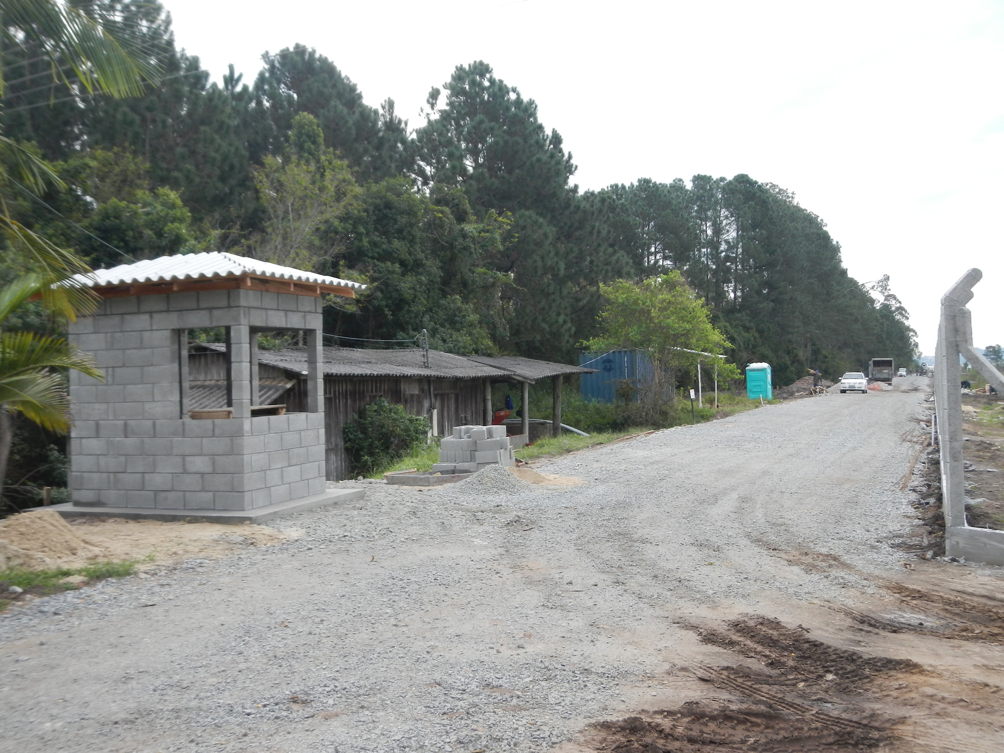 20130809 Fazenda Obras Infraero guarita abrigo casa vigilantes 002.jpg